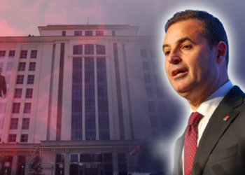 CHP’li Ahmet Akın Sessizliğini Bozdu! AKP’ye mi Katılacak? İddialara Son Noktayı Koyan Açıklama