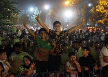 Cizîr şölende mesajını verdi: Barış ve Demokratik Toplum Süreci'ne hazırız