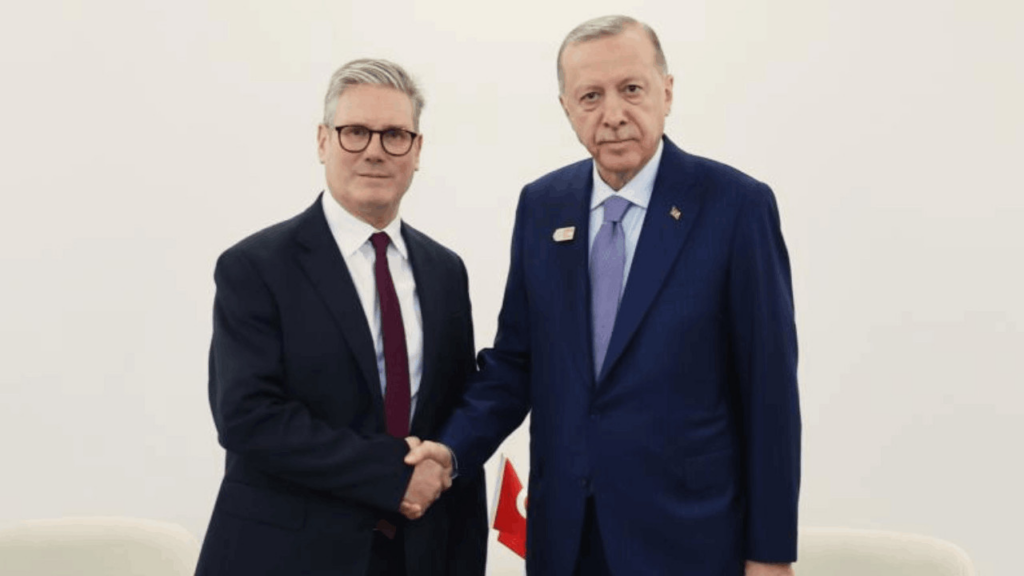 Cumhurbaşkanı Erdoğan, İngiltere Başbakanı Starmer'la Görüştü