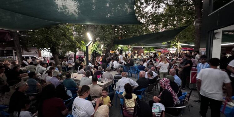 Dep’te dengbêj dinletisi