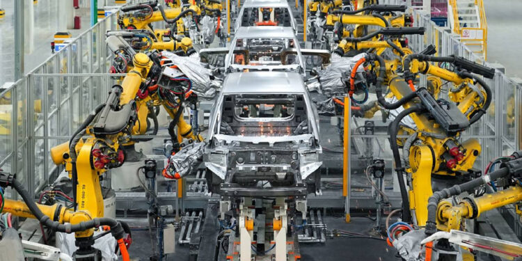 Dev Otomobil Markasına Vergi Darbesi! Zararın Maliyeti Ağır Oldu! Borsa'daki Hisselerde Düşüş Başladı