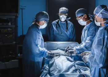 Doktorlar arasında milyonlarca liralık para trafiği!