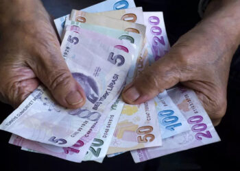 Emeklilere Kötü Haber! SGK Uzmanı Özgür Erdursun'dan 2026 İçin Dikkat Çeken Tahmin