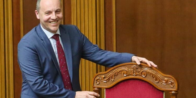 Eski Ukrayna Parlamentosu başkanı suikastle öldürüldü