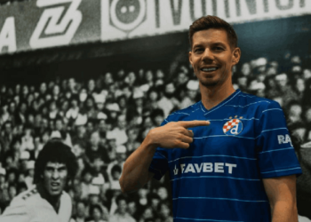 Fenerbahçe'den Ayrıldı Hırvatistan'ın Yolunu Tuttu