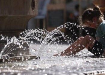 Fransa'da Sıcak Hava Uyarısı! 14 Vilayette Kırmızı Alarm