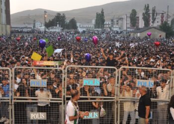 Gever'de on binler konserde buluştu