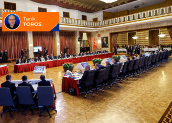 Hack’lenmiş devlet; korsan komisyon…