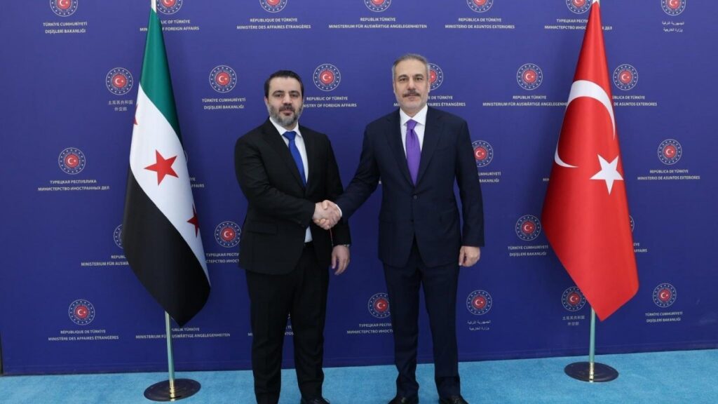 Hakan Fidan Suriye’de ‘Kürt karşıtlığında’ ısrar ediyor
