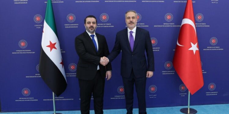 Hakan Fidan Suriye’de ‘Kürt karşıtlığında’ ısrar ediyor