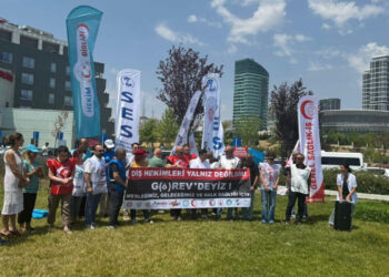 Herkese sağlık, insanca yaşamak istiyoruz