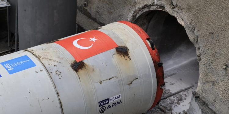 İBB, Karadeniz’e atık su akışını kesmek için altyapı çalışması başlattı