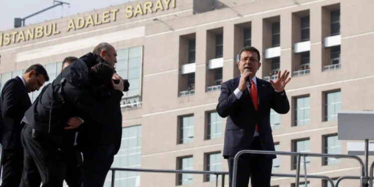 'İBB Soruşturmasında Dört İddianame Yolda! Mahkeme Eylül'de'