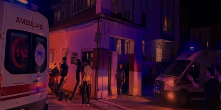 İzmir’de Kan Donduran 'Anne' Dehşeti! Bir Çocuk Öldü Birinin Durumu Ağır