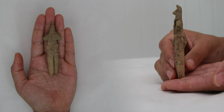 İzmir'deki Kazılarda Ortaya Çıkarıldı, Daha Önce Bulunanlara Hiç Benzemiyor... Tam 8 Bin Yıllık