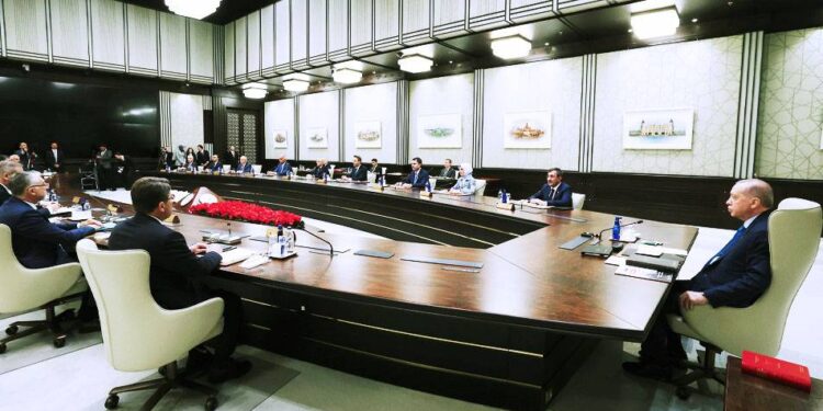 Kabine yarın Beştepe’de toplanıyor: Masada hangi başlıklar var?