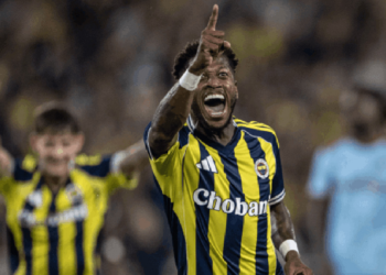 Kadıköy Feyenoord'a 'Cehennem' Oldu: Fenerbahçe 5 Golle Turladı