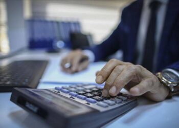 Kamuda 1,5 milyon kişi boşa çalışıyor