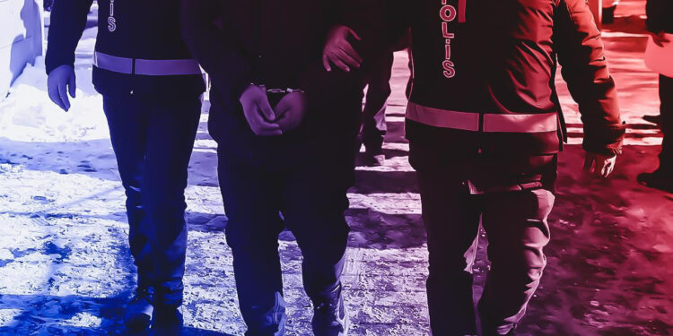 Kırmızı Bültenle Aranıyorlardı, Hepsi Yakalandı! Aralarında Daltonlar Üyesi de Var