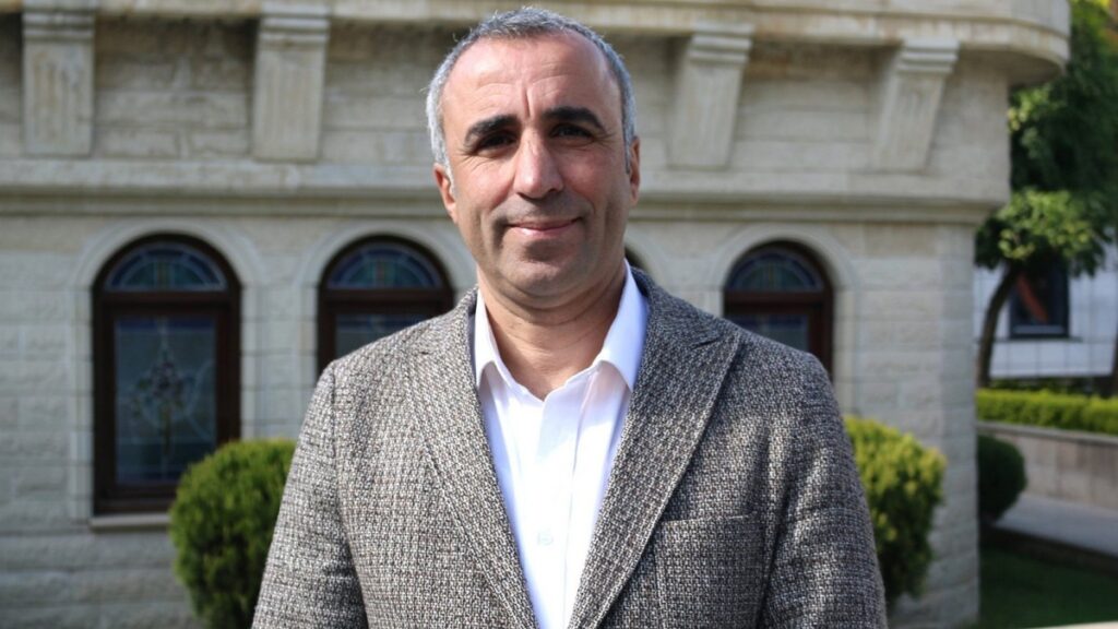Komisyon üyesi Fırat: Alevilerin sorunlarına dair adımlar atılmalı