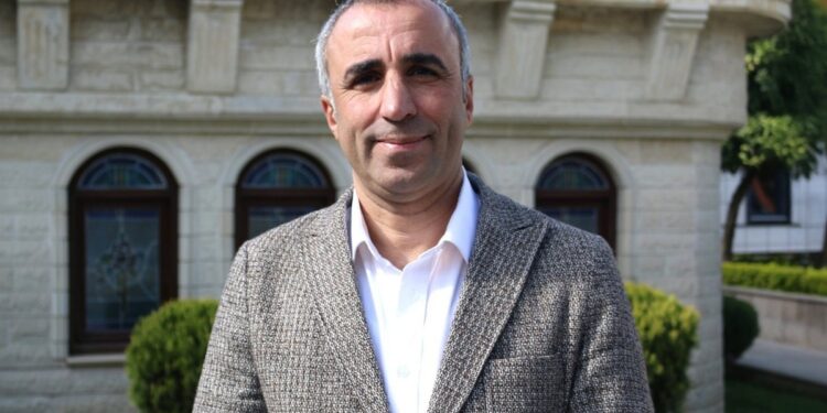 Komisyon üyesi Fırat: Alevilerin sorunlarına dair adımlar atılmalı