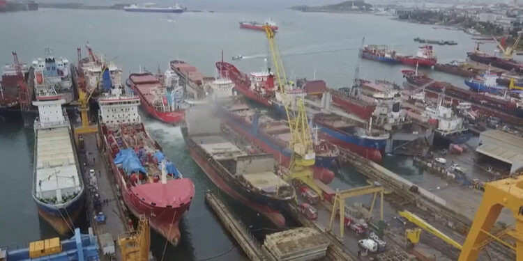 Küresel deniz ticaret filosunun değeri 2024'te 1,37 trilyon dolara ulaştı