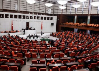 Kurtulmuş partilerin komisyon koordinatörleriyle bir araya geldi