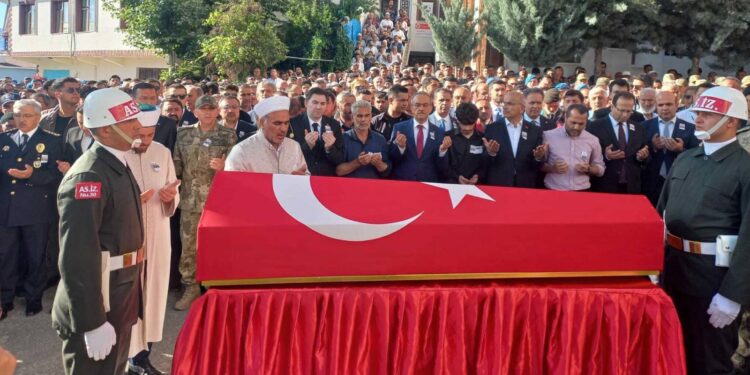 MSB'den İskenderun'da iki askerin sıvı kaybı nedeniyle şehit olması hakkında açıklama: Birliğin faaliyetleri inceleniyor