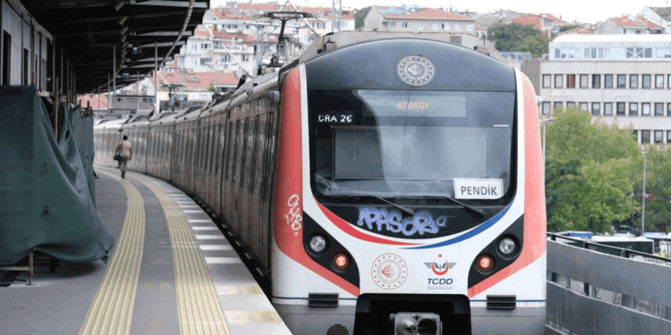 Marmaray'da 2 Saat Arayla 2 İntihar!