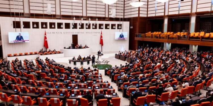 Meclis'te Gazze tezkeresi kabul edildi