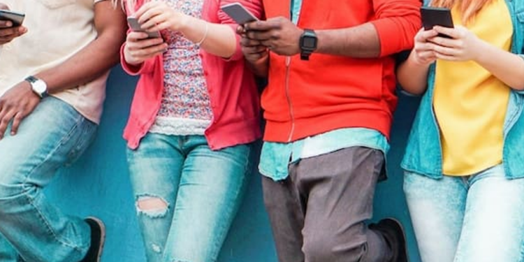 Nihal Candan ile İsmi Duyulmuştu! Gizli Ölüm Modası… Gençler Arasında Virüs Gibi Sessizce Yayılıyor!