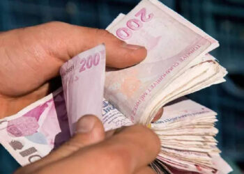 Okul Ödemelerinde Velilere Nefes Aldıracak Gelişme: Bankalar Kredi Kartıyla Faizsiz ve Ek Taksit Fırsatlarını Başlattı