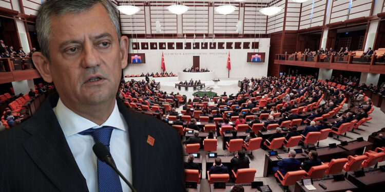 Özgür Özel'den Meclis'e Olağanüstü Toplantı Çağrısı