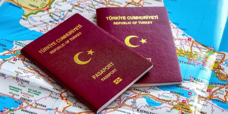 Pasaport Alacaklar Dikkat! Türk Pasaportu Bu Yöntemle 3 Kat Daha Ucuz Alınıyor