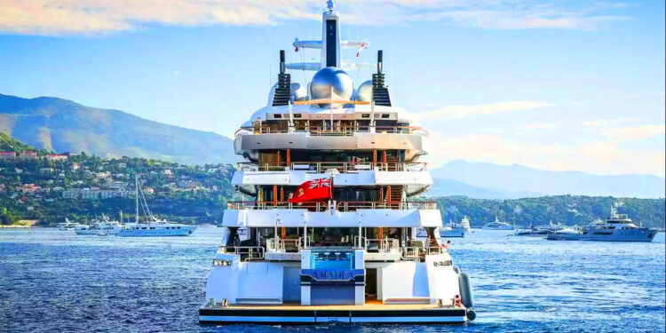 Rusya’ya Yaptırım Darbesi: ABD, 325 Milyon Dolarlık Yatı Açık Artırmayla Satışa Çıkardı