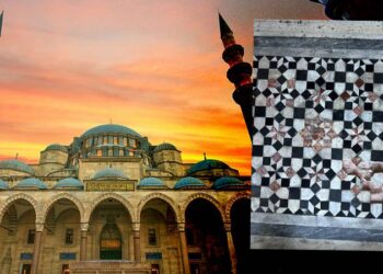 “Süleymaniye Camii’nin taş süslemeleri anahtar gibi cisimlerle söküldü”; Vakıflar Genel Müdürlüğü restorasyon başlattı