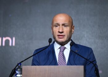 TL'nin çok güçlü olmasının sanayi üzerinde büyük etkisi var