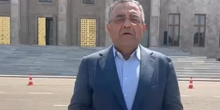 Tanrıkulu: Meclis önünde 'Toros' yakma olayı aydınlatılsın