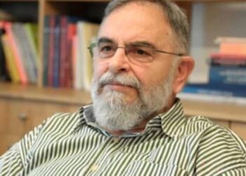 Tarihçi Mete Tunçay son yolculuğuna uğurlandı