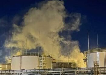 Trump, Rusya’yı tehdit etti, Ukrayna Rusya içlerine nokta atışı saldırılar yaptı: Rafineri ve askeri tesisler vuruldu