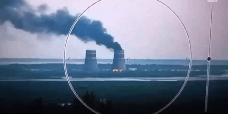 Ukrayna'da Nükleer Tesis Vuruldu: Bölgede Tehlike Çanları Çalıyor