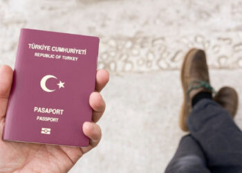 Vatandaşların bilgileriyle sahte kimlik ve pasaport düzenleyen çete hakkında rapor!