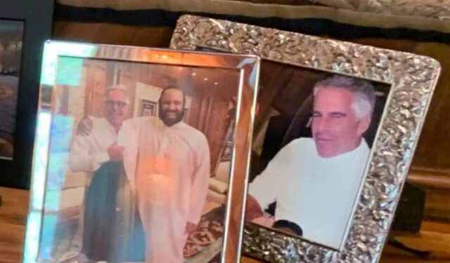 Veliaht Prens Salman’ın Epstein ile fotoğrafı’na tepkiler: “İşte bu yüzden İsrail’i destekliyor.”