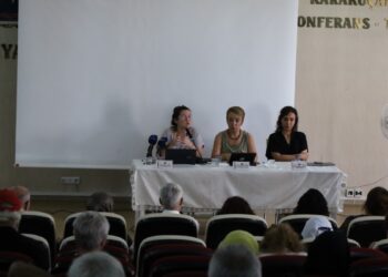 Xarpêt'te 'Demokratik Toplum Çağrısı ve Jineoloji' paneli