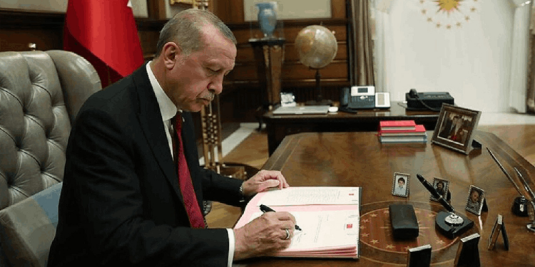 YAŞ Kararları Resmi Gazete'de