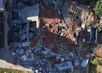 Yer bilimcilerden Sındırgı'da 6,1 büyüklüğündeki depreme ilişkin "tahribat" değerlendirmesi