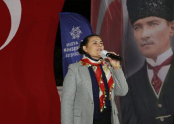 ‘Özlem Çerçioğlu CHP’den AKP’ye geçecek’ iddiasında muamma: AKP’nin Aydın yöneticisi yalanladı, CHP Aydın Milletvekili Bülbül doğruladı