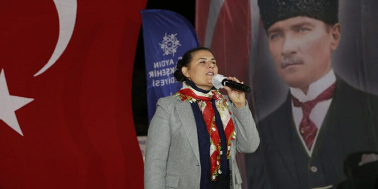 ‘Özlem Çerçioğlu CHP’den AKP’ye geçecek’ iddiasında muamma: AKP’nin Aydın yöneticisi yalanladı, CHP Aydın Milletvekili Bülbül doğruladı