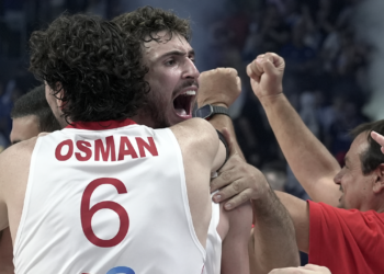 12 Dev Adam Destan Yazdı! A Milliler'den Namağlup Grup Zaferi