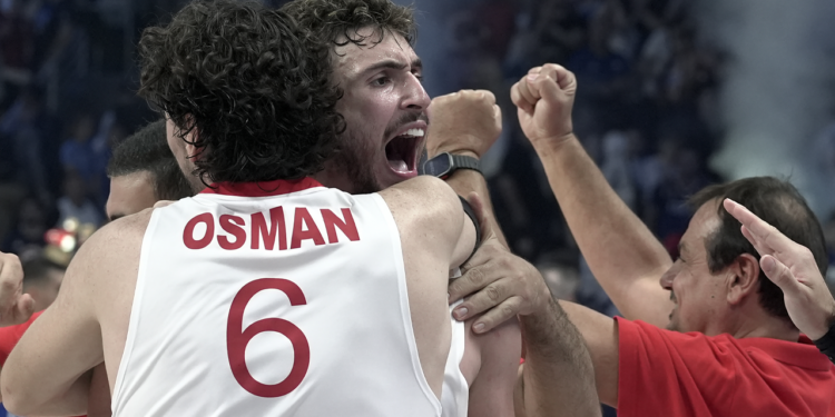 12 Dev Adam Destan Yazdı! A Milliler'den Namağlup Grup Zaferi